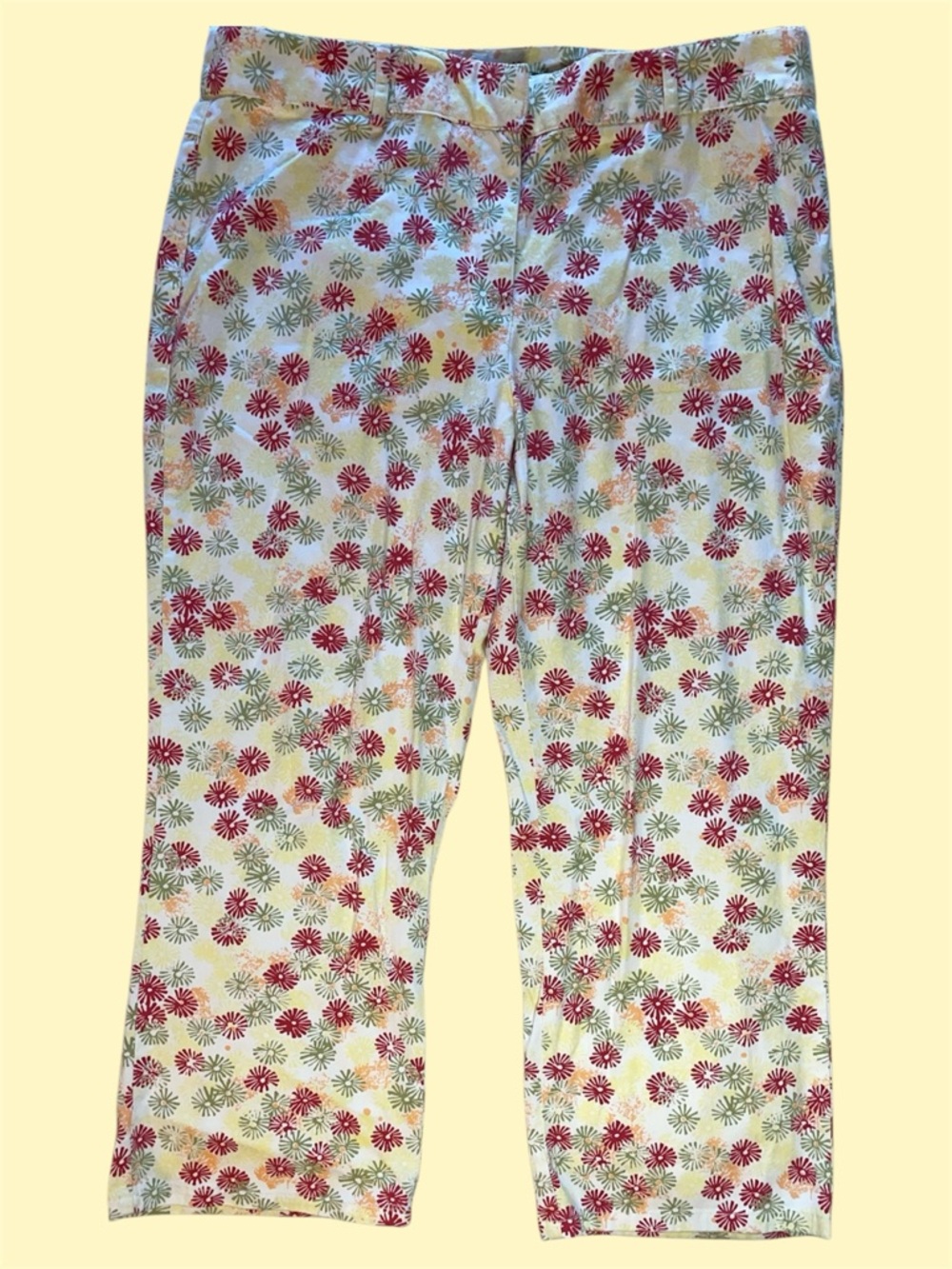 Geoffrey Beene Sport Yellow Floral Patterned Cropped Pants